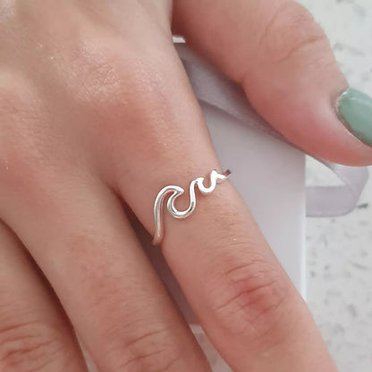 Lizzy 925 Sterling Silver Wave Ring (Allow 7-14 Days)